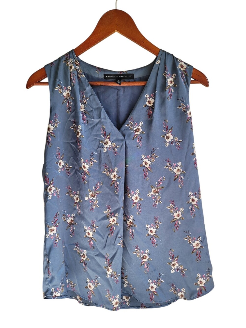 White House Black Market Dusty Blue Floral V-Neck Sleeveless Camisole Top Small